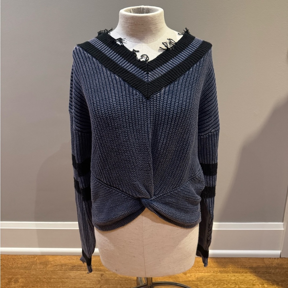Vintage Havana Blue and Black V-Neck Sweater